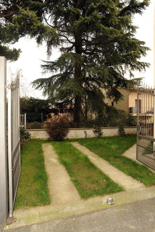 Casa Vacanza la Rondine Valmontone Exterior foto